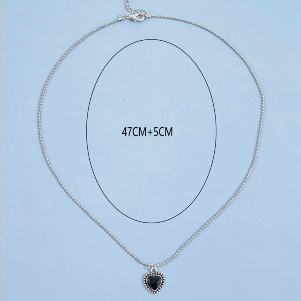 On hold// Black Heart Silver Chain Necklace - Picture 4 of 4